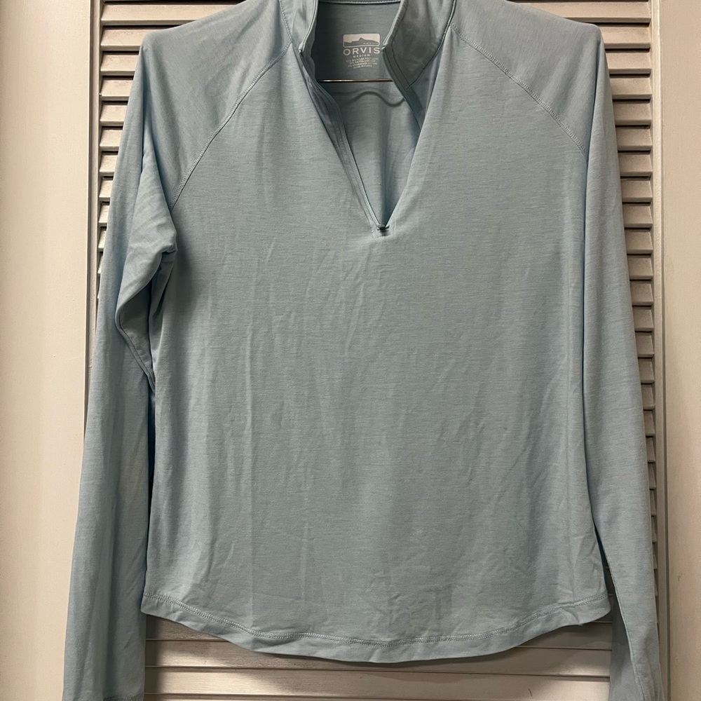 Orvis Women's Light Blue Long Sleeve Top